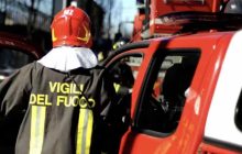 Torre del Greco, incendio in via Lamaria: 16 famiglie evacuate per sicurezza