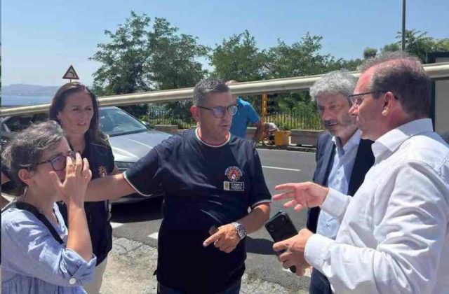 Pozzuoli, sindaco lancia allerta: oltre mille sfollati e scuole a rischio