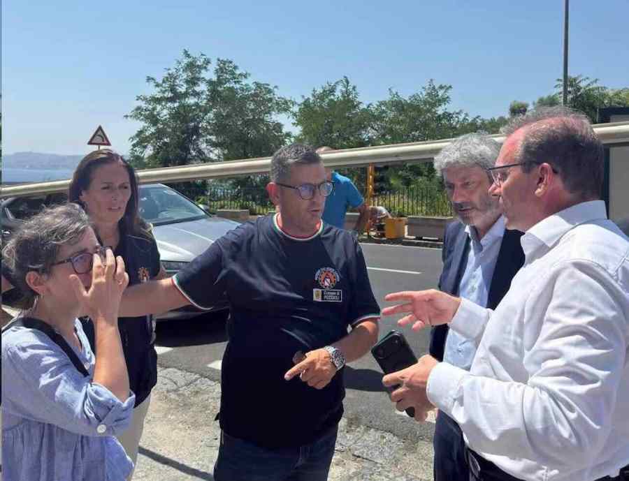 Pozzuoli, sindaco lancia allerta: oltre mille sfollati e scuole a rischio