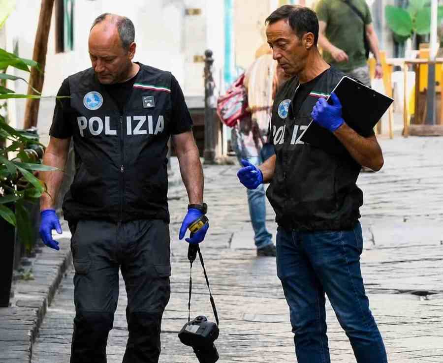 Napoli, catturato il secondo pistoletto di via San Sebastiano: indagini in corso sul commando
