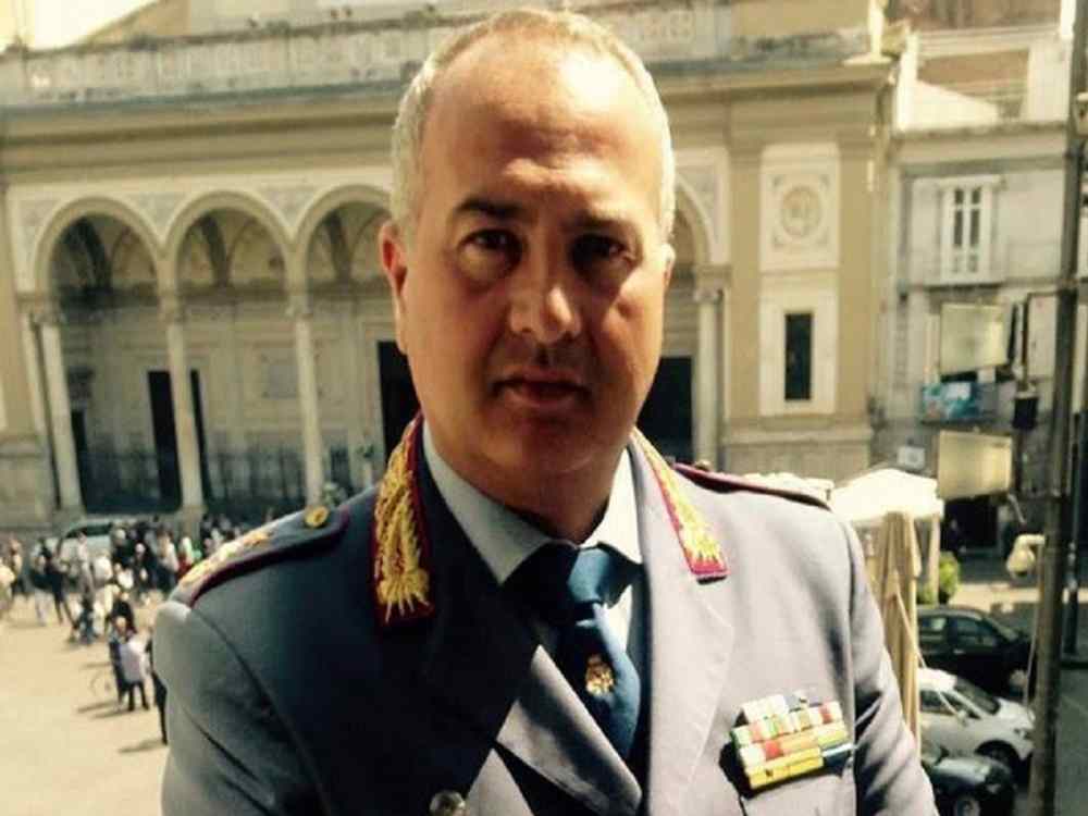 Arzano, il comandante Maiello premiato per il suo impegno nella comunità