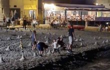 Nerano, controlli notturni sulla spiaggia: sequestrati tavoli al ristorante frequentato da Vip