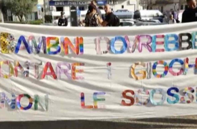 Pozzuoli, oltre 800 famiglie evacuate: oltre 2000 persone ancora senza casa ai Campi Flegrei