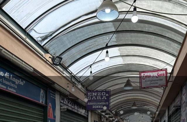 Botteghe e pizzerie di Fuorigrotta in cerca di aiuti, convocato incontro con la Direzione commercio