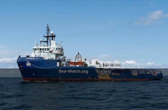 Sei persone, una notte: lo sbarco della Sea Watch 5 smaschera i limiti dell’accoglienza napoletana