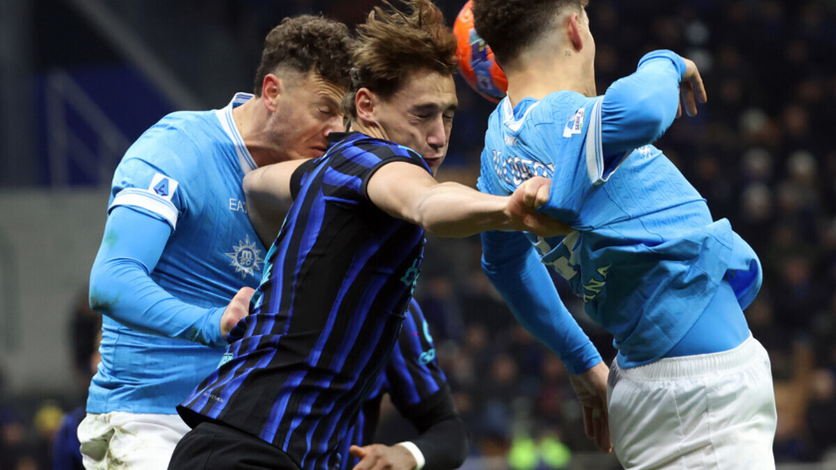 Napoli in crisi dopo la sconfitta di San Siro: quale futuro per la squadra?