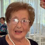 Festa di famiglia a Napoli: 90 parenti riuniti per celebrare un secolo di vita Festa di famiglia a Napoli: 90 parenti riuniti per celebrare un secolo di vita