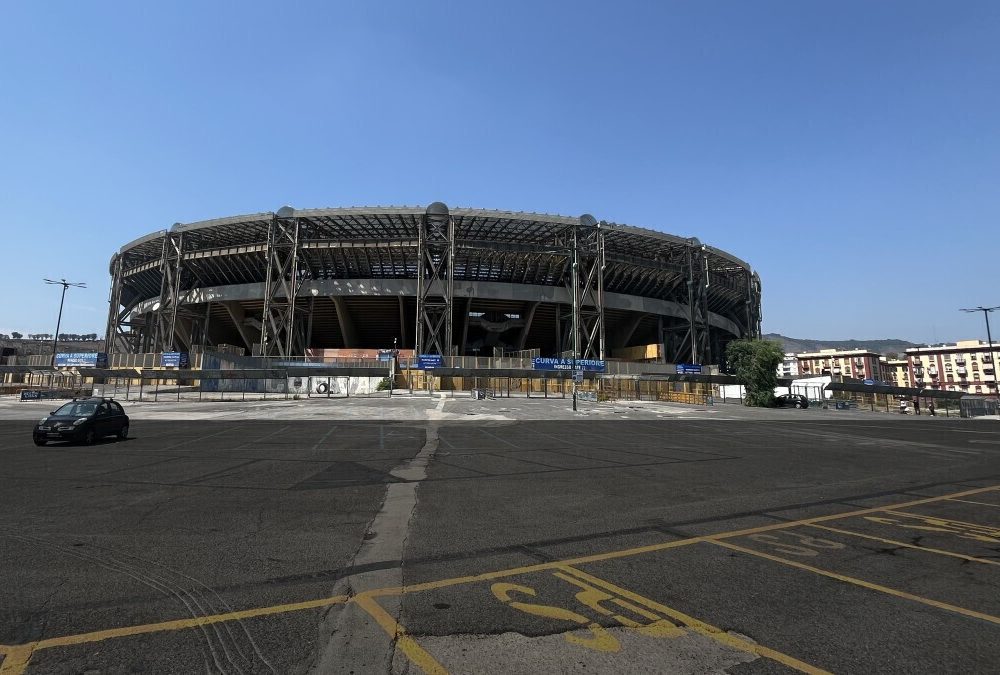 Rientro dal Maradona: ANM pubblica una guida per il trasporto pubblico tra fermate fantasma e corse saltate.
