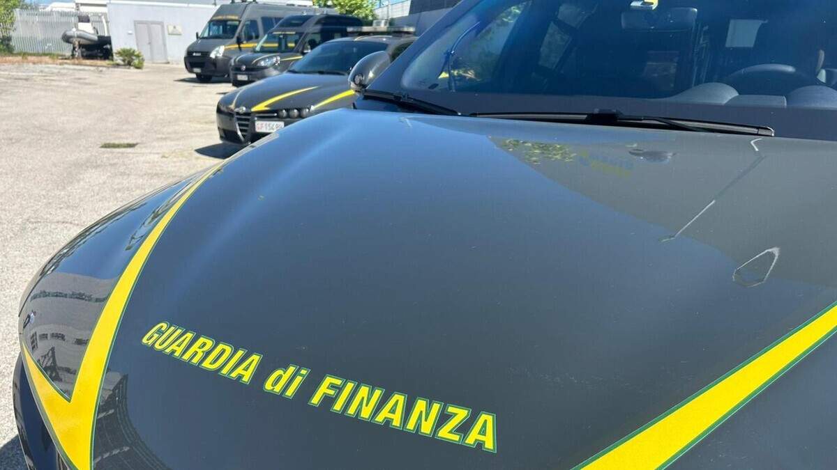 Sette milioni di euro sequestrati al Cus Napoli: polemiche sulla gestione dello sport cittadino